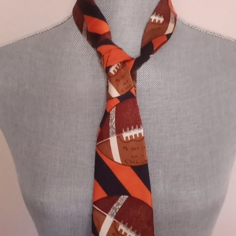 Vintage 1990's Robert Talbott ELJO's University of Virginia Football Silk